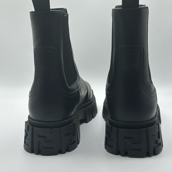 Prada boots - Picture 8 of 8